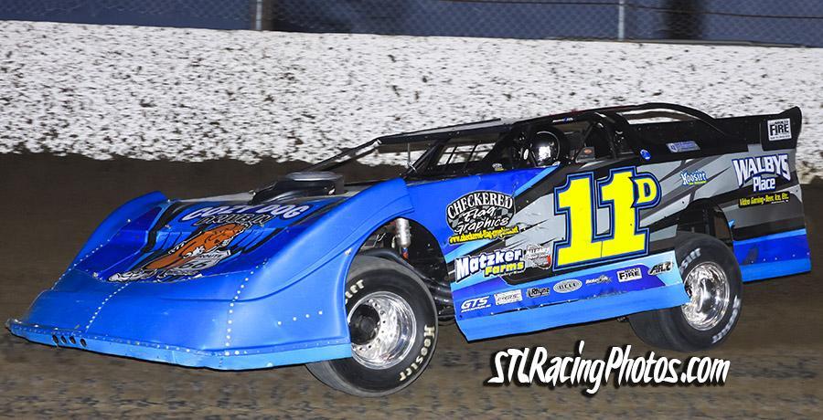 Brian Diveley at Federated Auto Parts Raceway at I-55 on March 26, 2016.